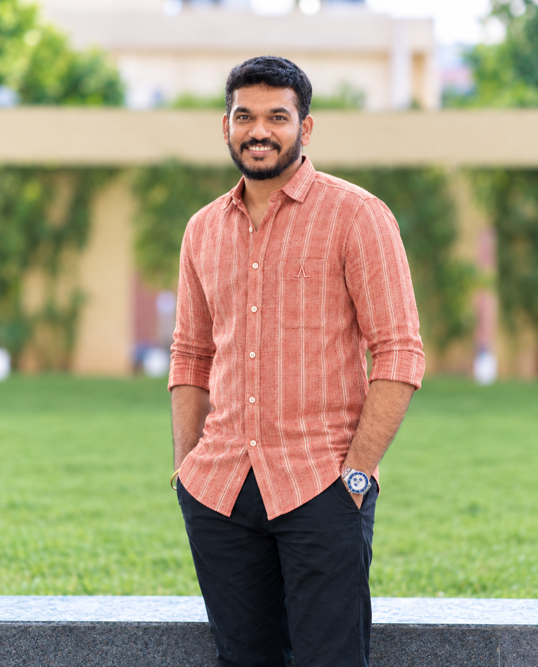 file 00000000cf3c8209afce7ced6a2a850b Light Orange shirt Right